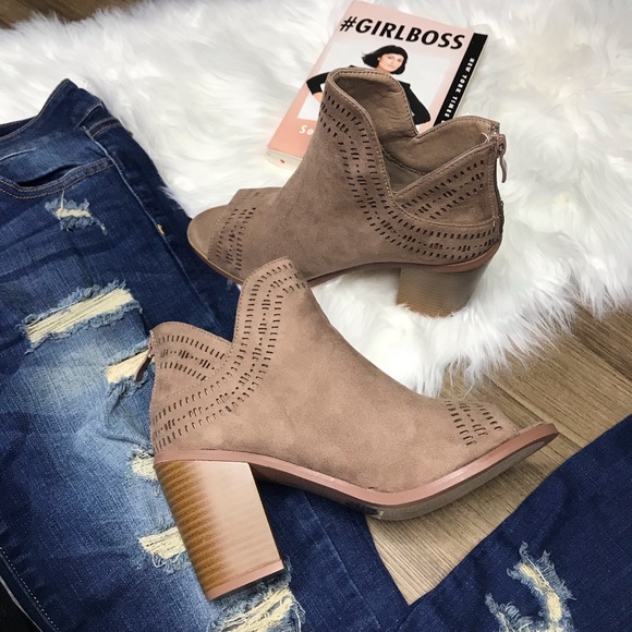 LAST PAIR Size 10❗️Taupe Peep Toe ankle boots Heel - Picture 4 of 7